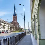 Wyszynskiego Apartment *